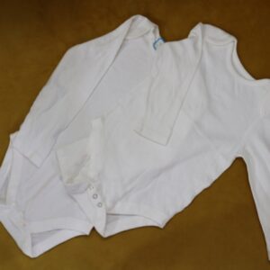 2piece all white long sleeved rompers 8-12months